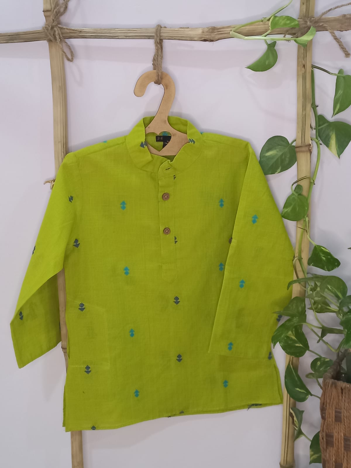 Green Leaf Butti Kurta