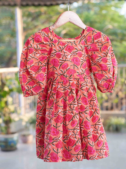 Gardenia Dress in Peach