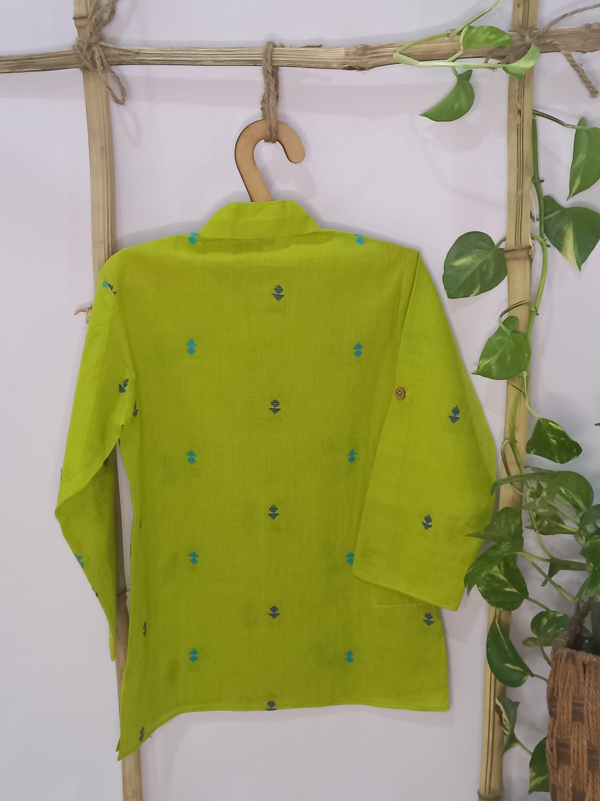 Green Leaf Butti Kurta